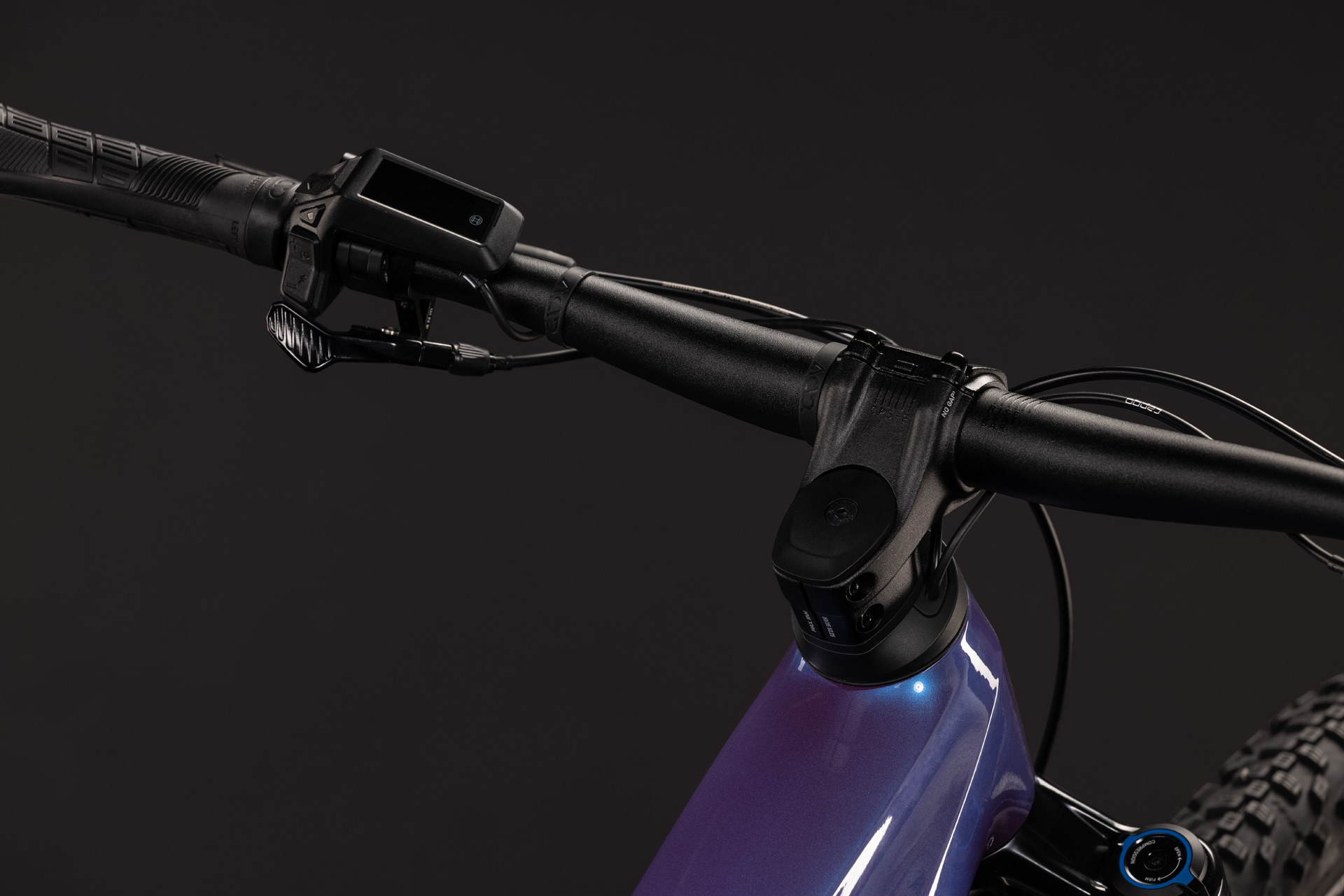 Cube Stereo Hybrid ONE44 Pro 800 blueiris´n´purple - S
