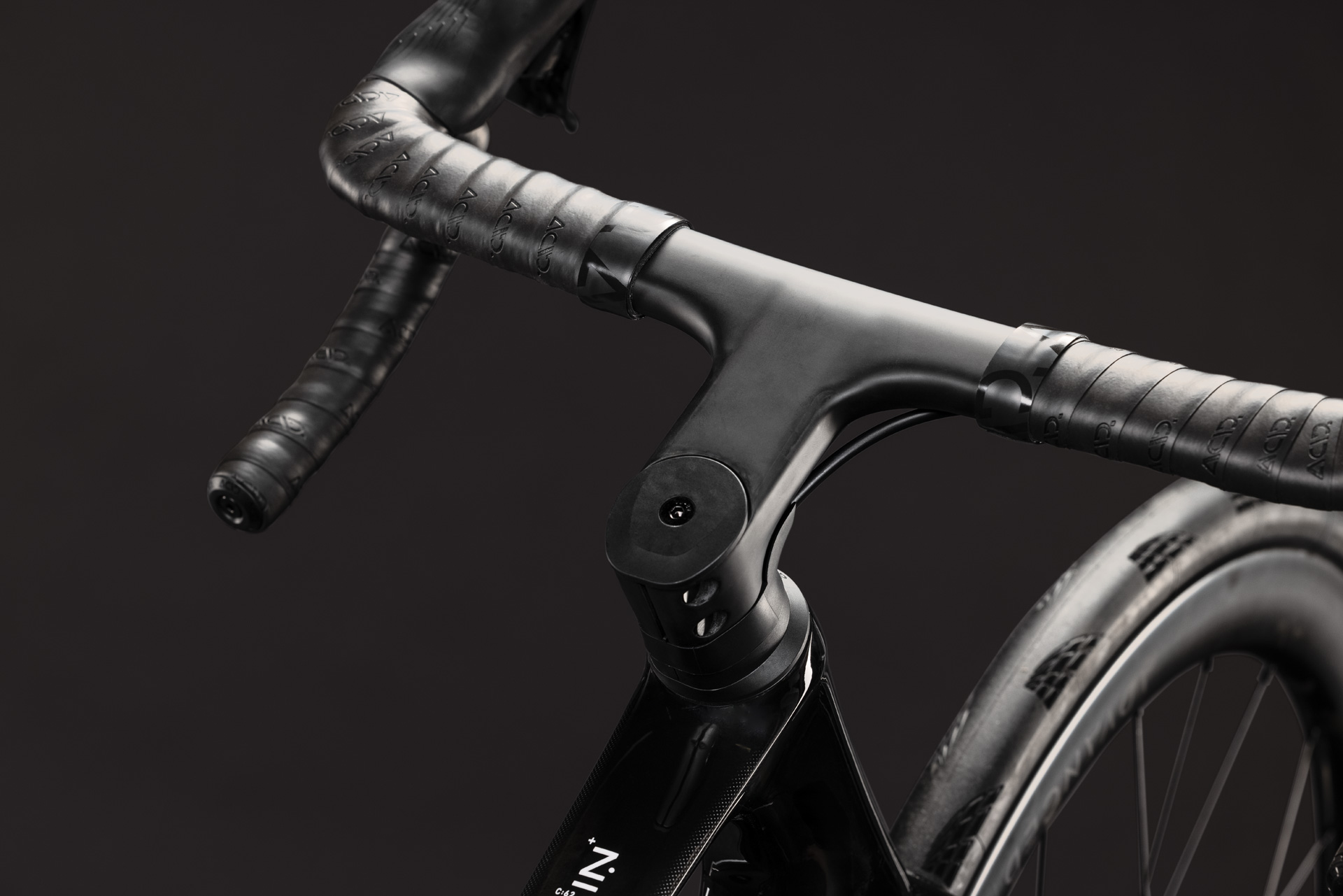 Cube Attain C:62 SLT carbon´n´white - 47 cm