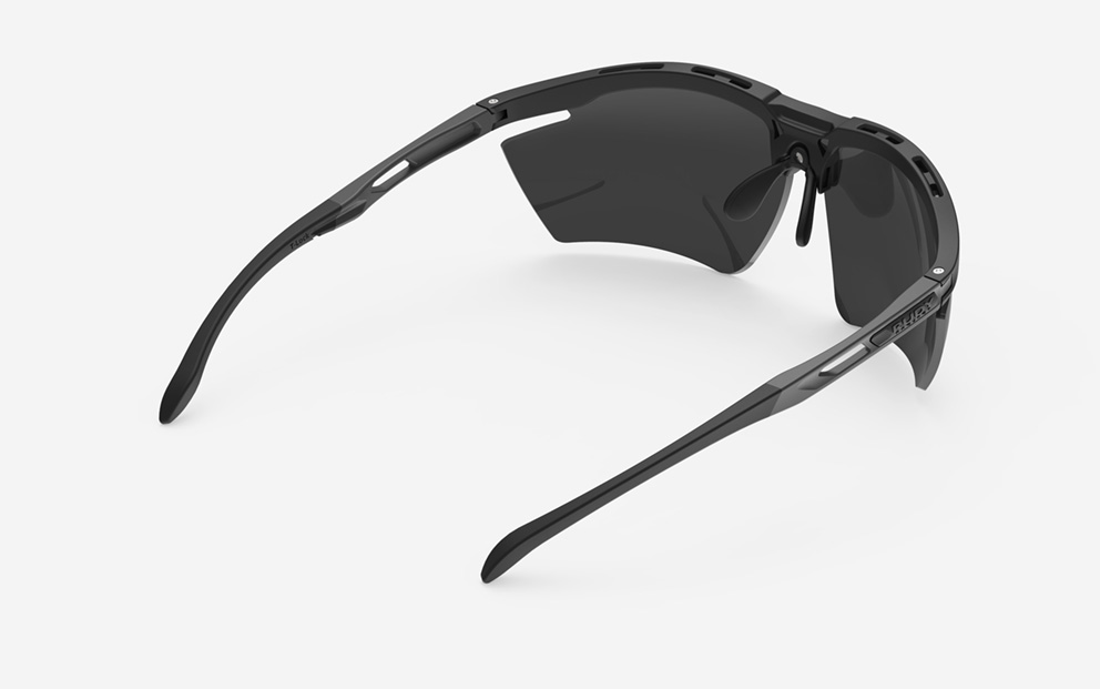 MAGNUS SMOKE BLACK BLACK MATTE