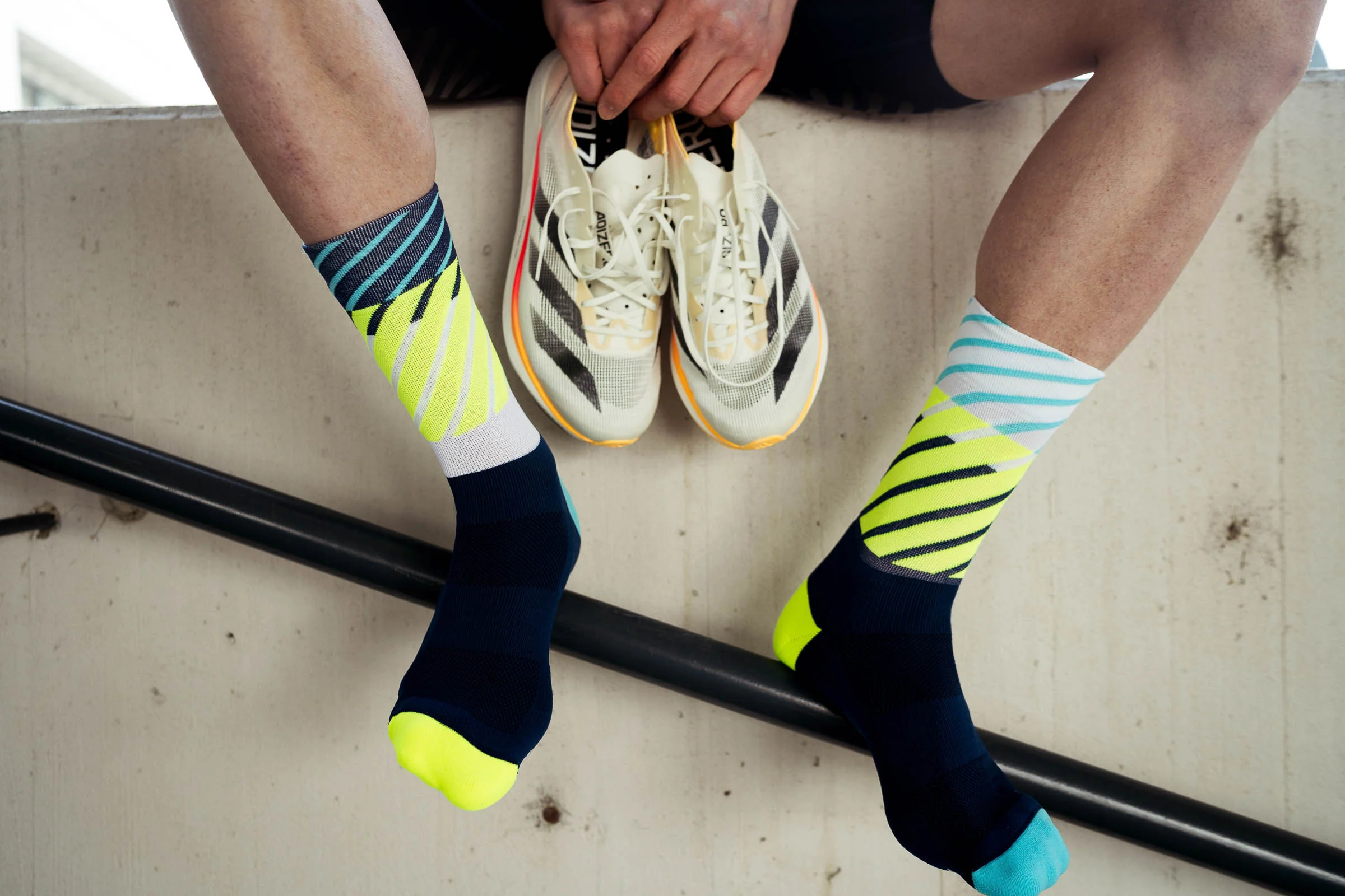 INCYLENCE RUNNING DIAGONALS NAVY CANARY 35-38
