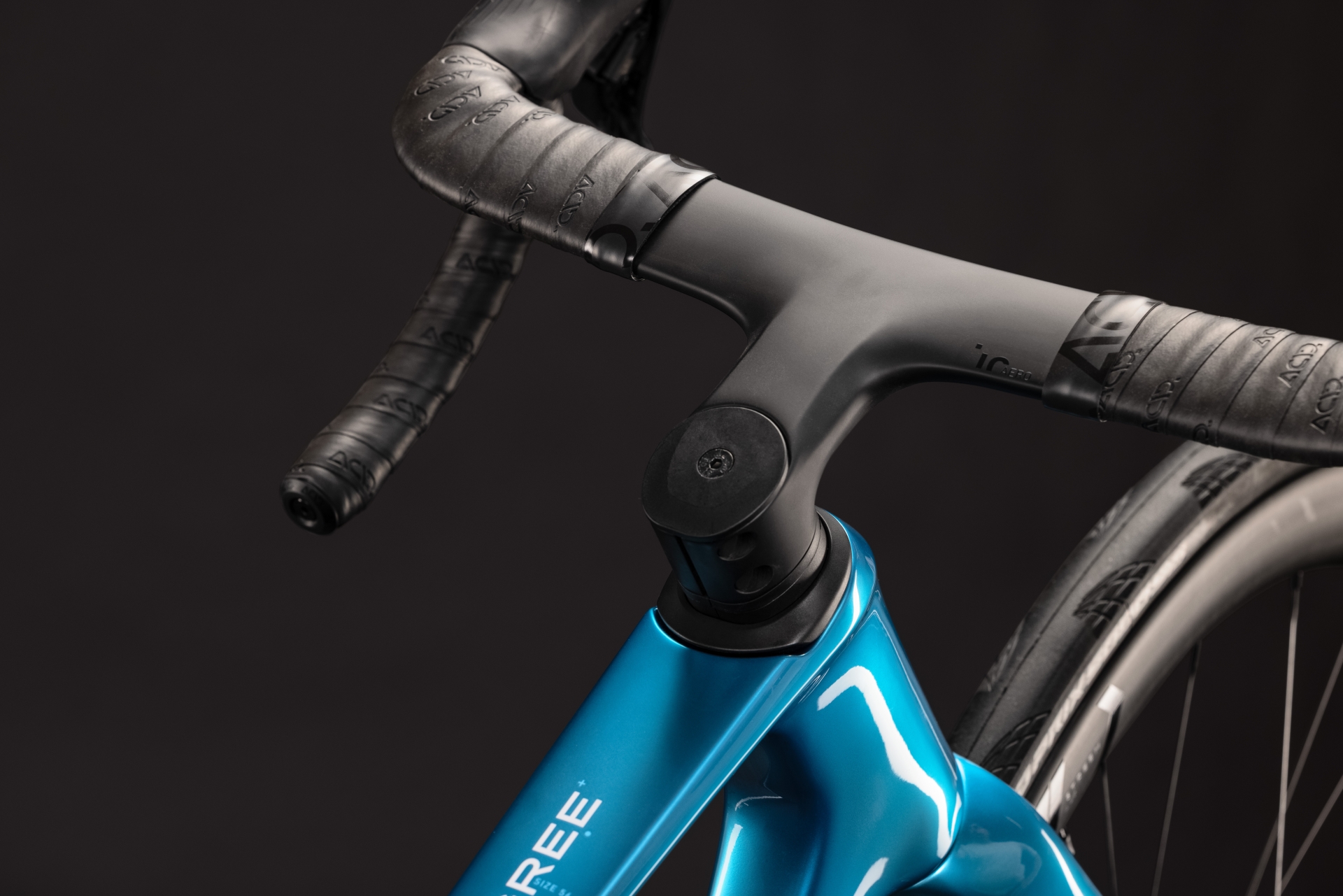 Cube Agree C:62 Race chromeblue´n´liquidblue - 53 cm