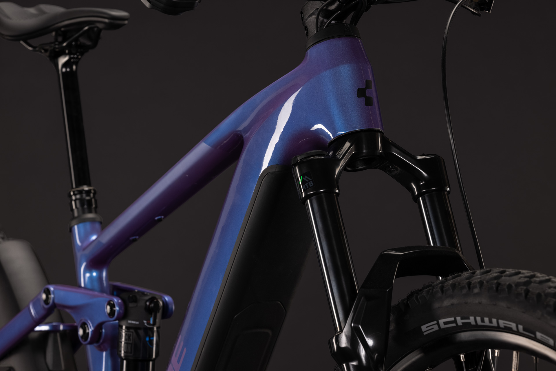 Cube Stereo Hybrid ONE44 Pro 800 blueiris´n´purple - M