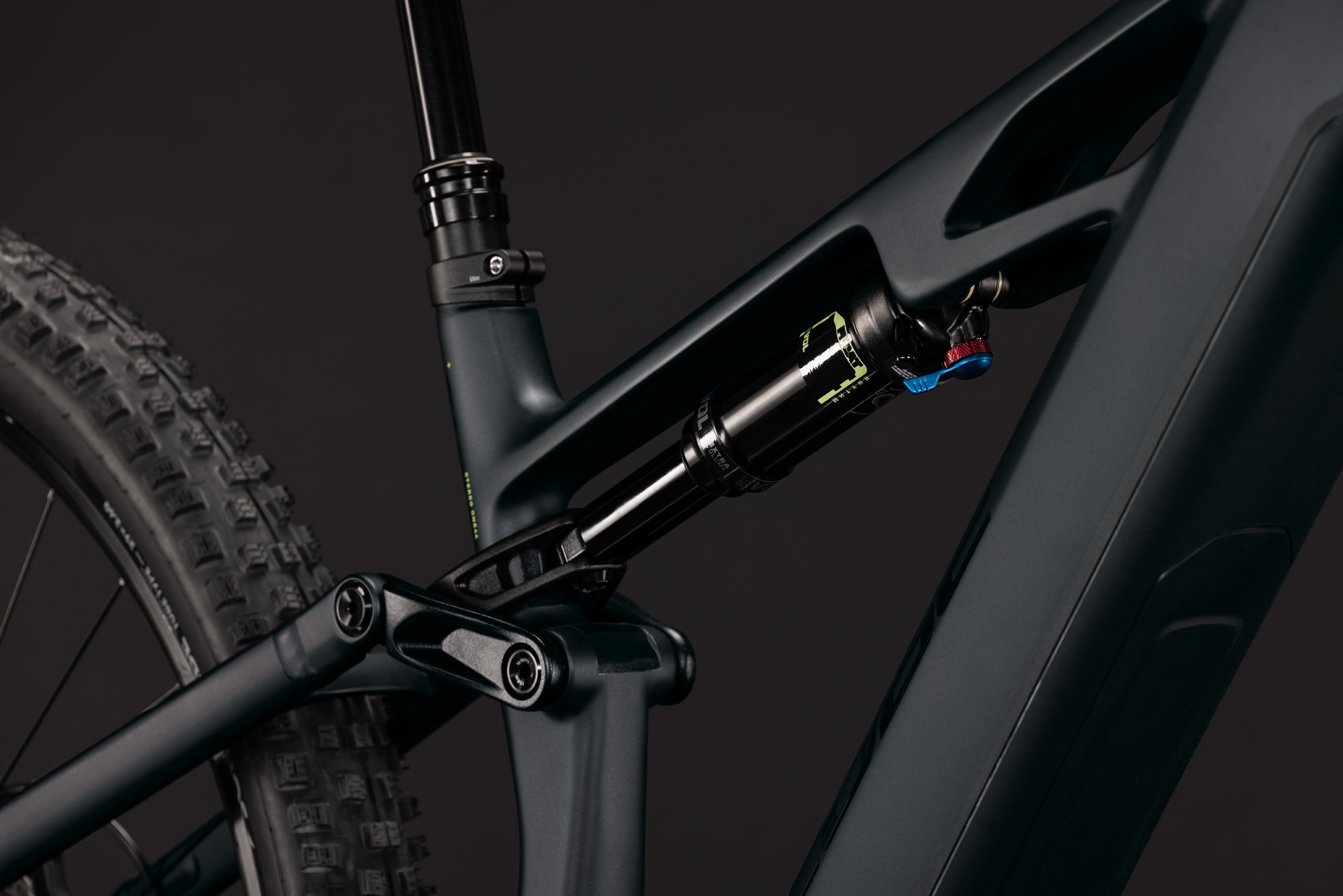 Cube Stereo Hybrid ONE44 HPC Race 800 coal´n´green - L