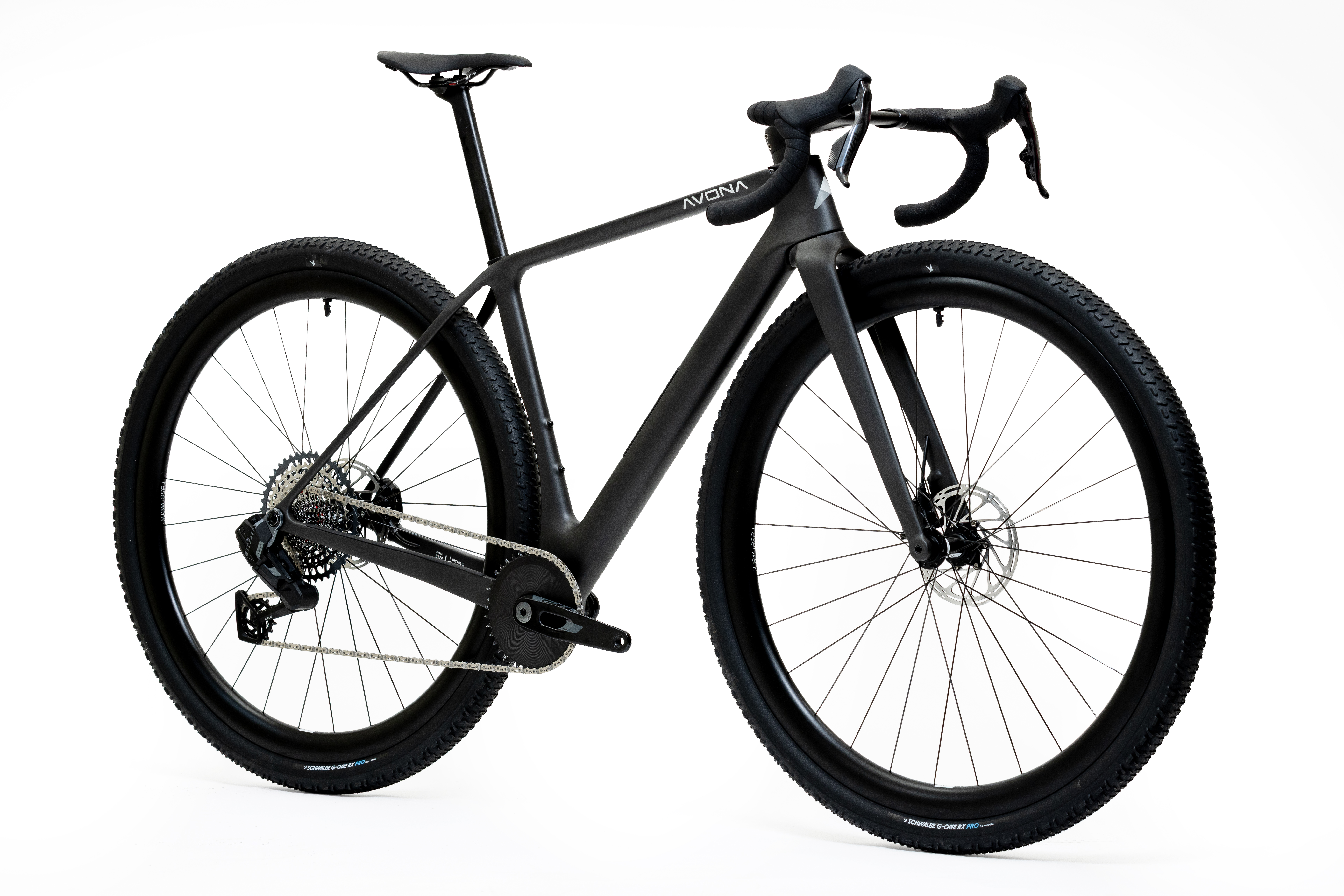 Avona Callis II 32" - L Sram Force XPLR Carbon Clear Coat