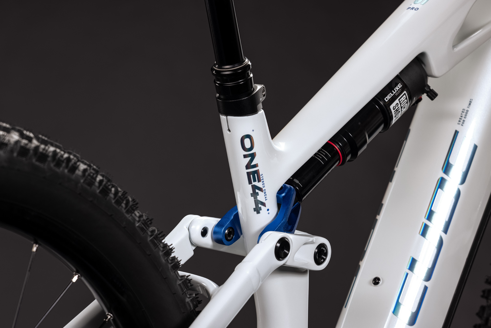 Cube Stereo Hybrid ONE44 HPC Pro 800 - metallicwhite´n´blue L