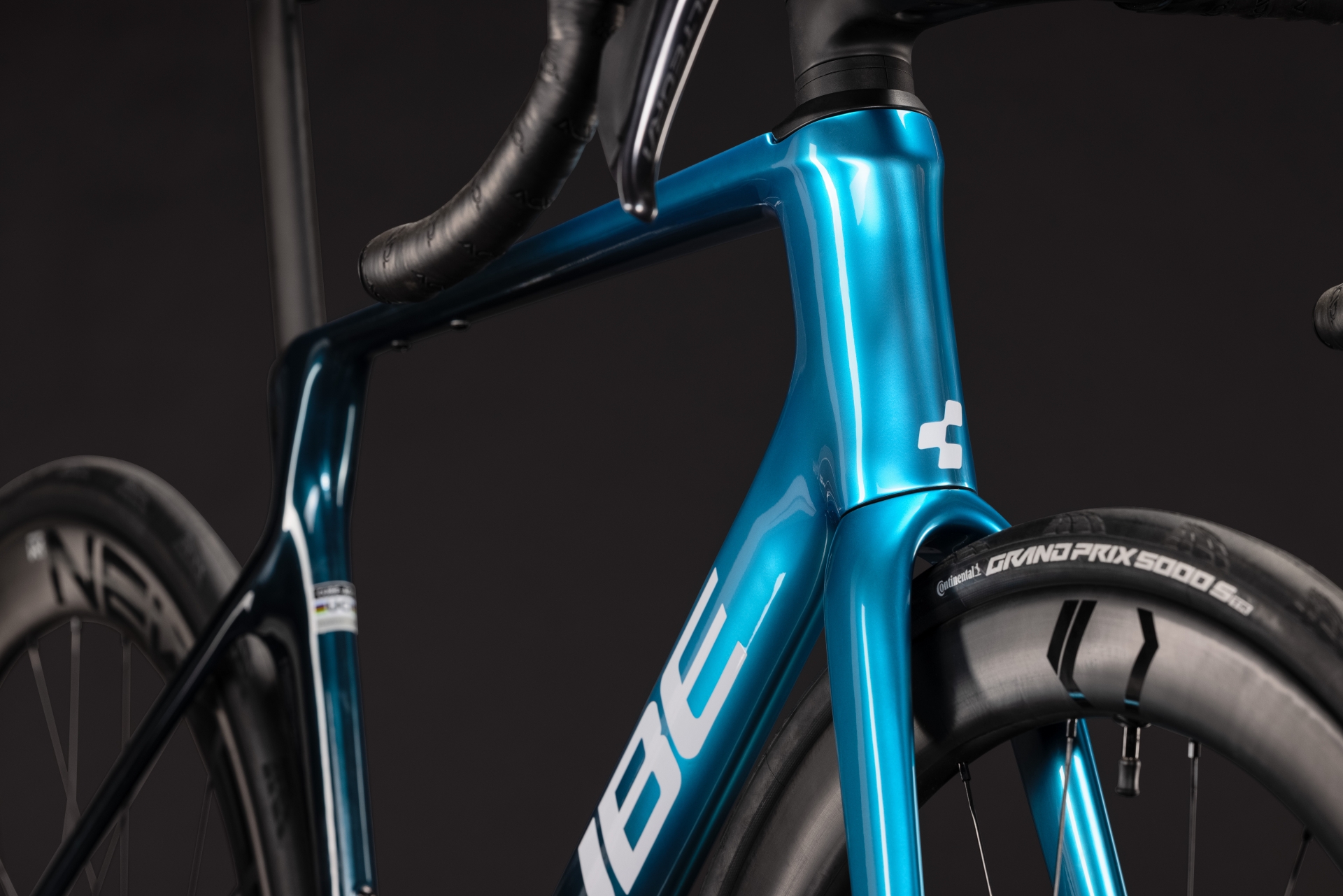 Cube Agree C:62 Race chromeblue´n´liquidblue - 58 cm