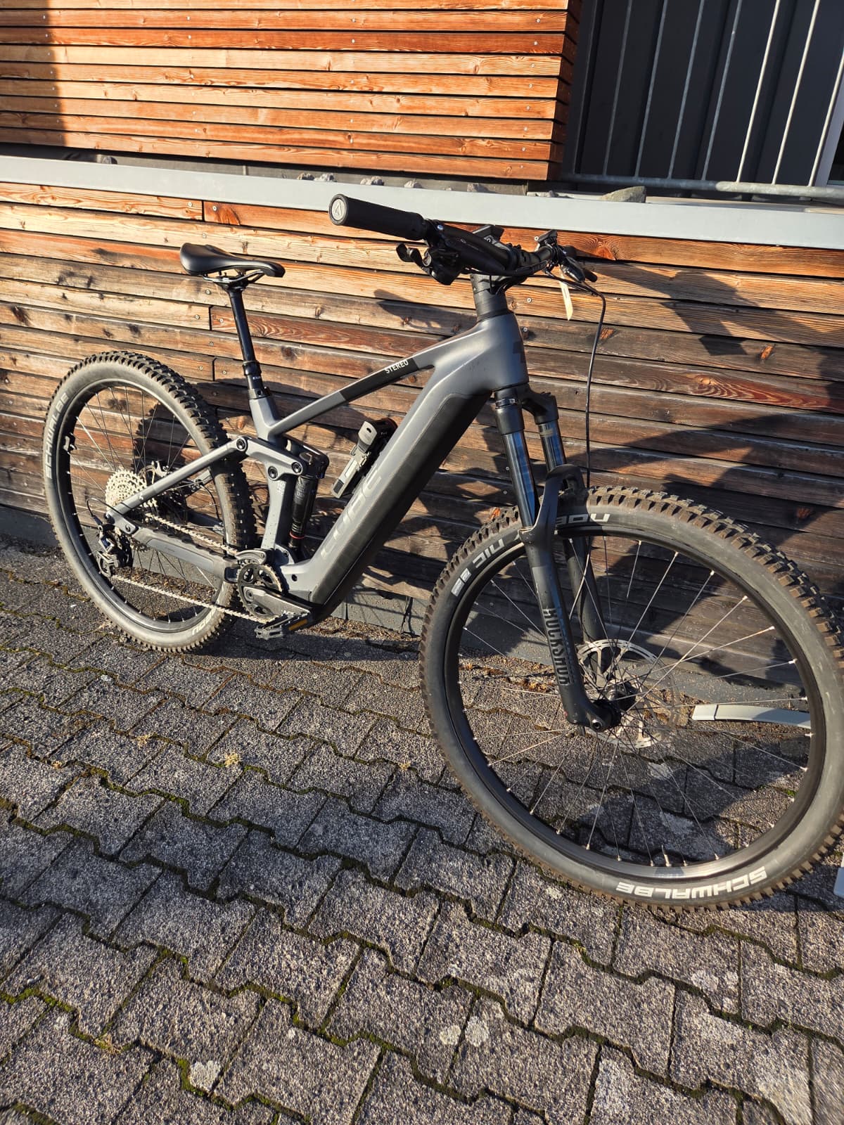 Stereo Hybrid 140 HPC Race Größe M - grau 1100km