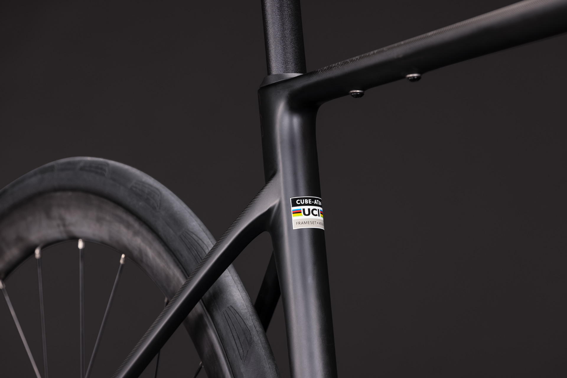 Cube Attain C:62 Race carbon´n´coalchrome - 47 cm