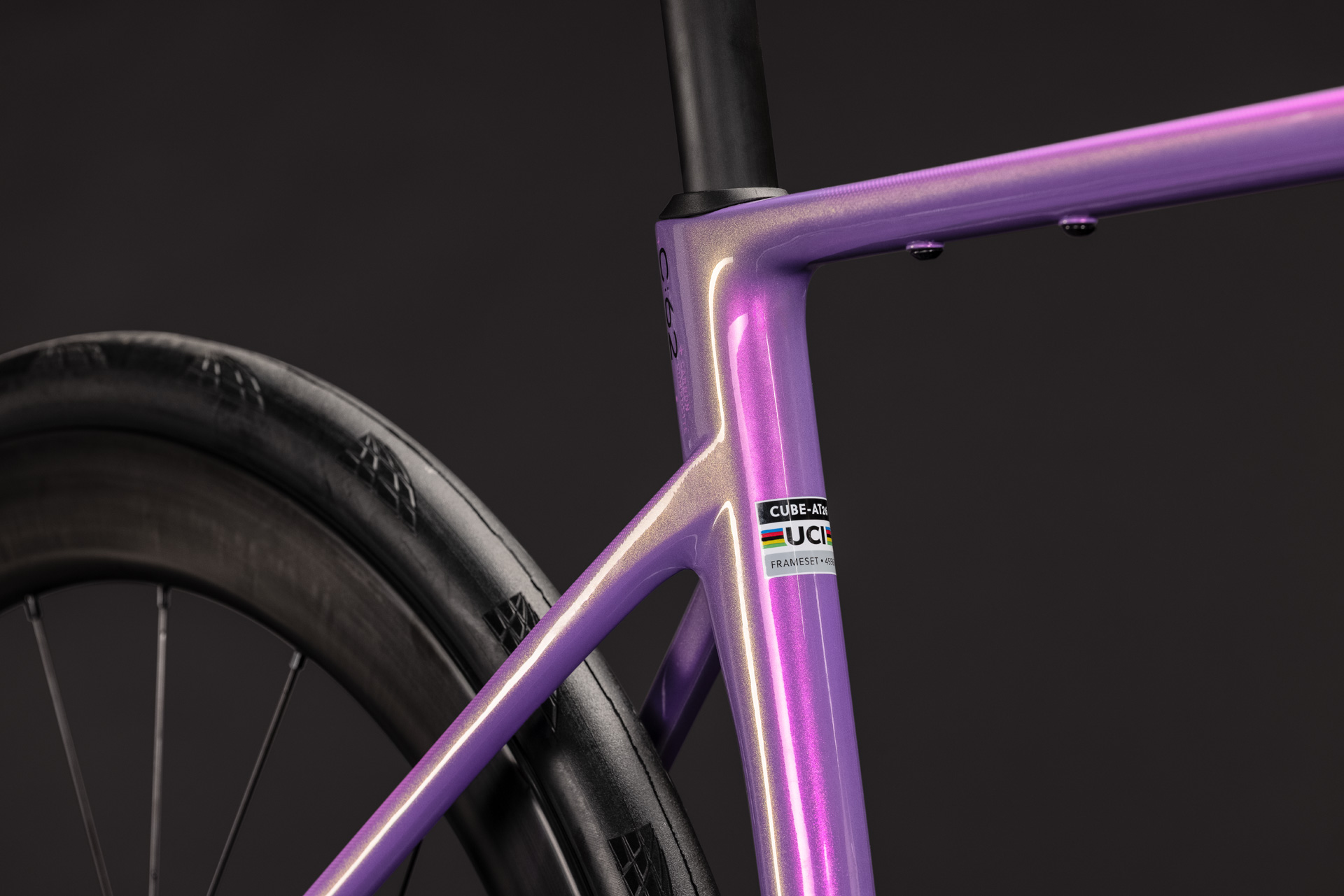 Cube Attain C:62 SLT cosmicpurple´n´black - 56 cm