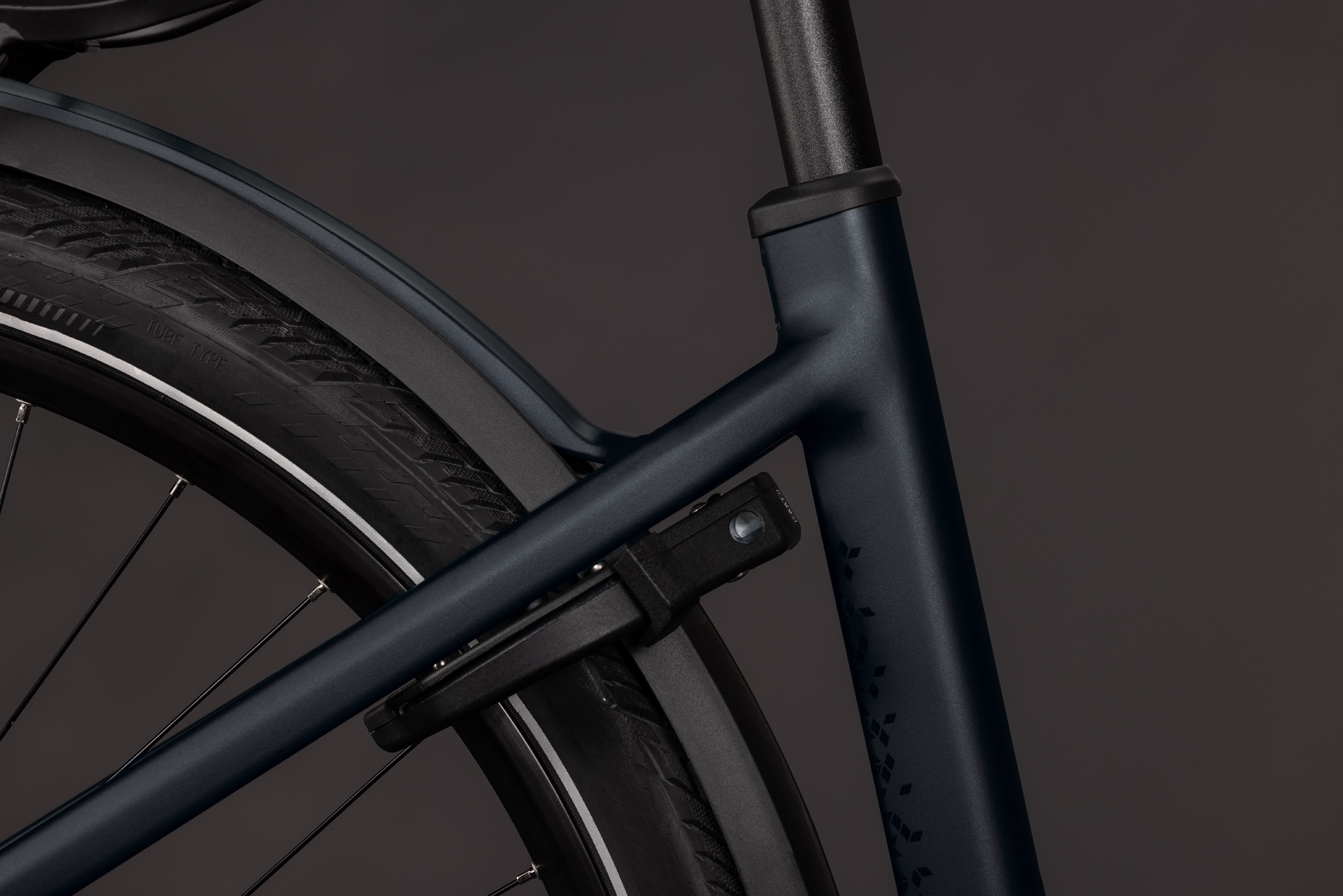 Cube Kathmandu Hybrid Pro 800 coal´n´black - Easy Entry 50 cm