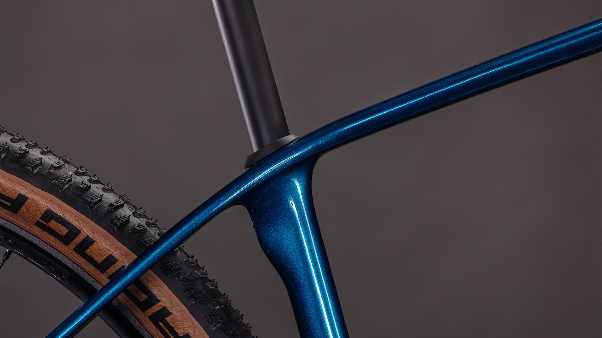 Cube Reaction C:62 SLX electricblue´n´white L
