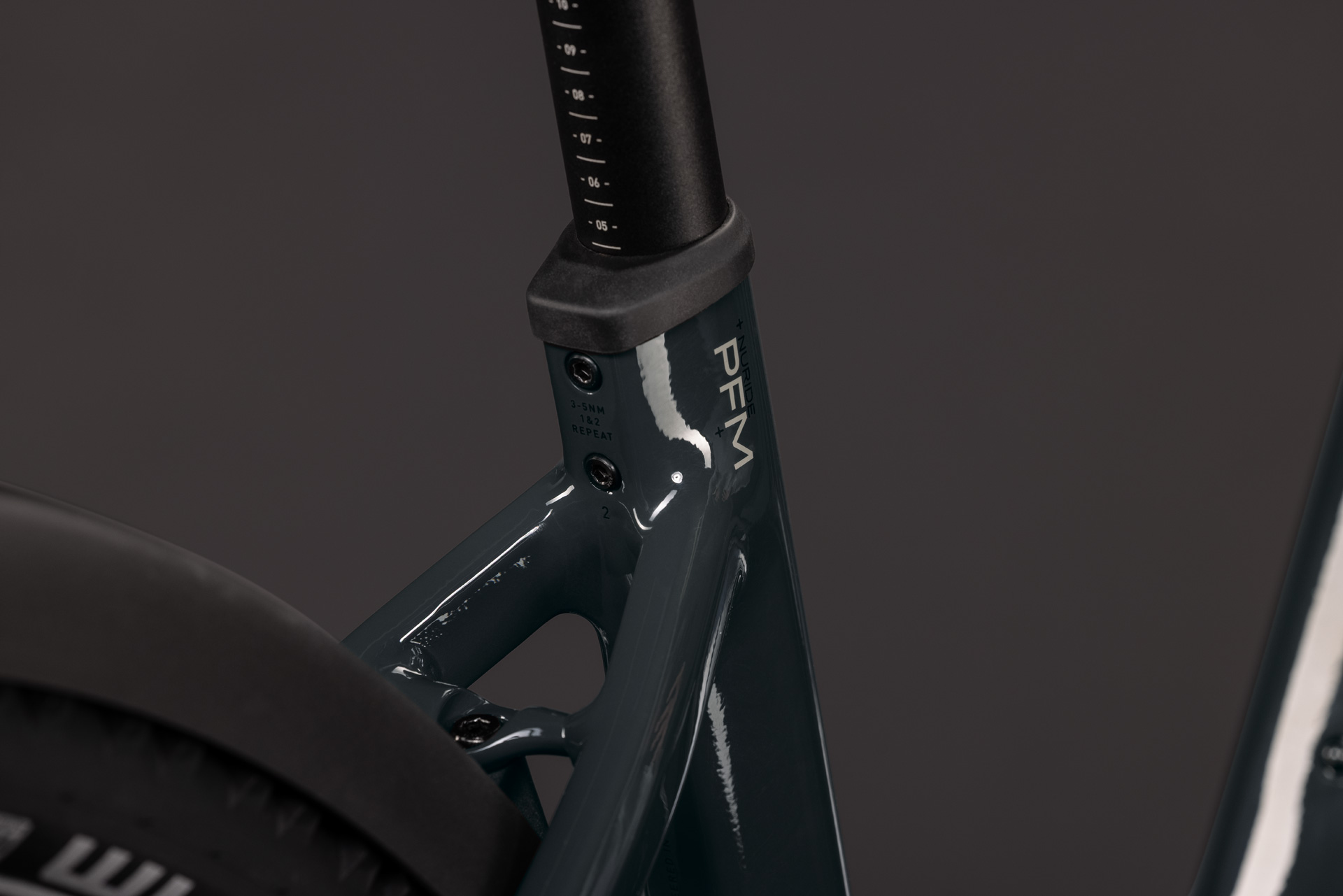 Cube Nuride Hybrid Performance 720 - shadowgrey´n´grey Easy Entry 50 cm