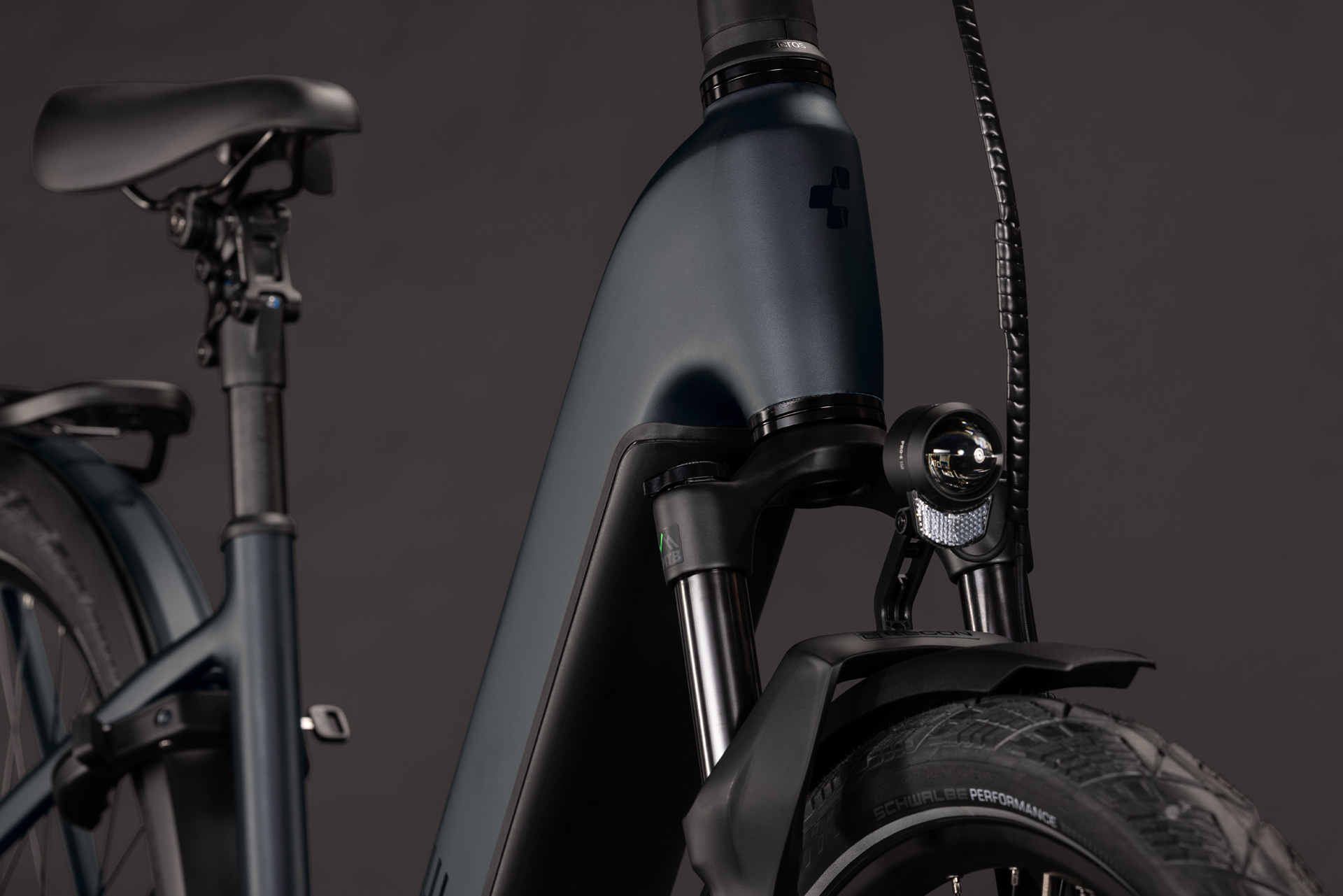 Cube Kathmandu Hybrid Pro 800 coal´n´black - Easy Entry 50 cm